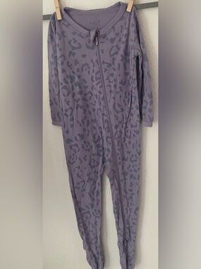 Kyte Baby Purple Leopard Print Zip Footed Pajama Onesie
